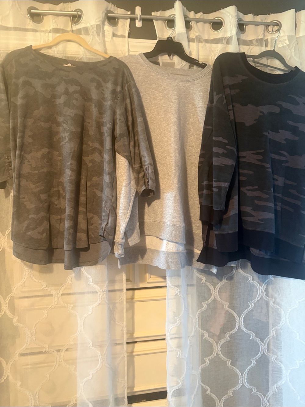 Old Navy Women's Gray, Charcoal & Heather Gray Camo and Solid Sweatshirt Trio